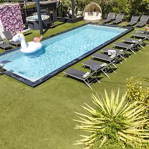*** Hotel Hotel Eden Cassis - Centre-Ville- Piscine Chauffee, Jacuzzi Et Sauna - Parking Prive France